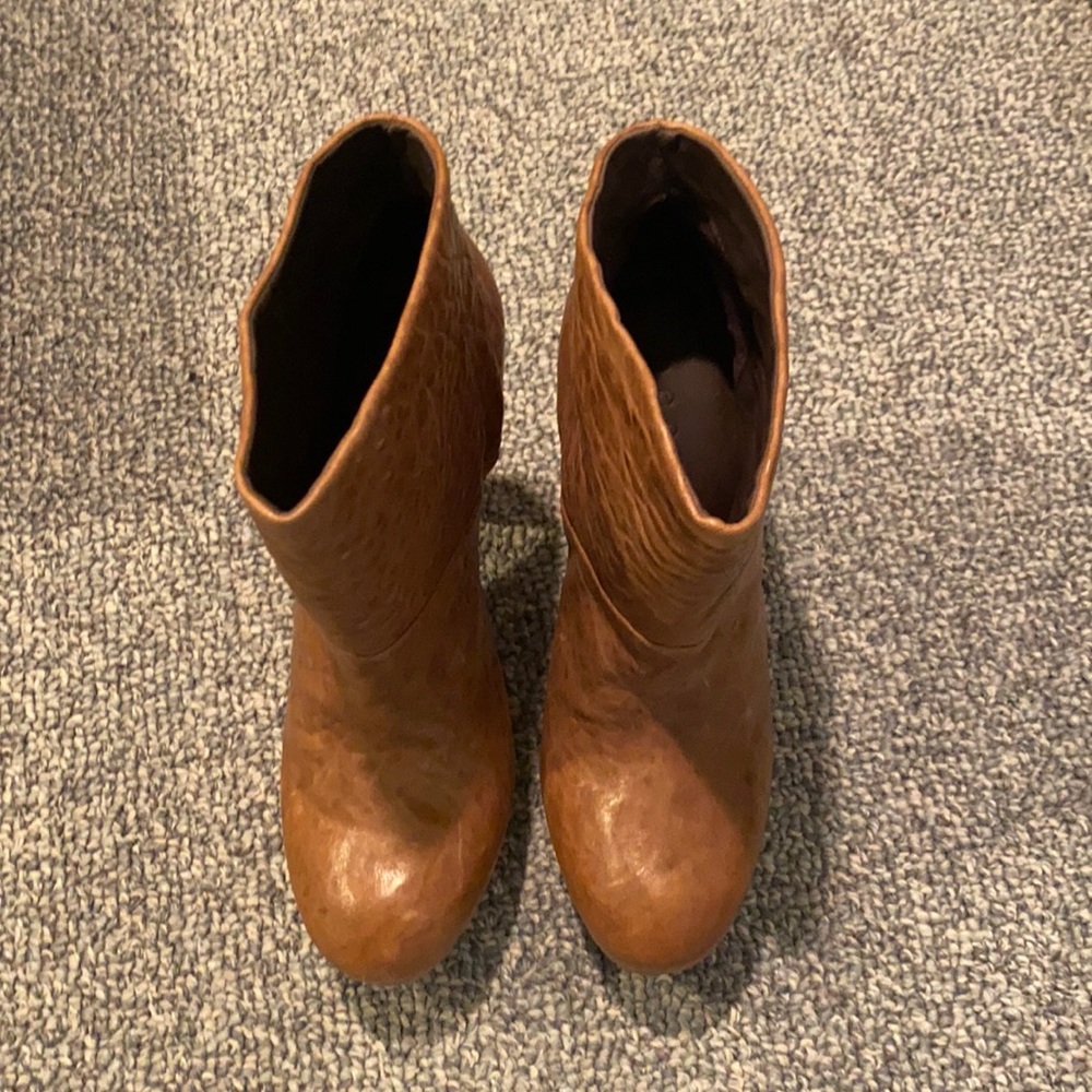 Women’s boots